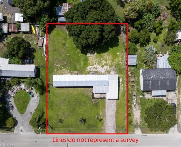 671  Bennett  AVE, Labelle, FL 33935