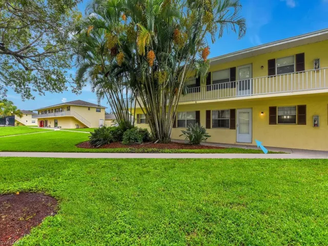3325  Airport N RD, Naples, FL 34105
