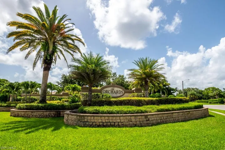 7846 Gardner Dr 102, Naples, Florida 34109