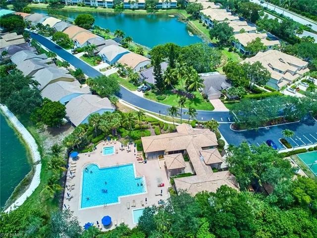 7846 Gardner Dr 102, Naples, Florida 34109