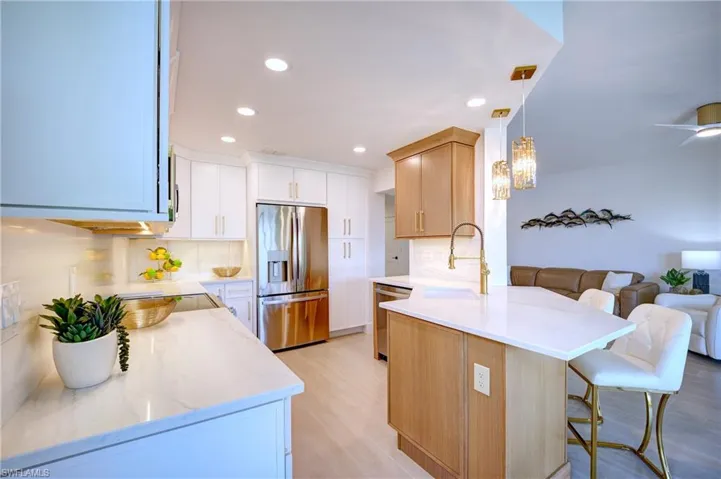7846 Gardner Dr 102, Naples, Florida 34109