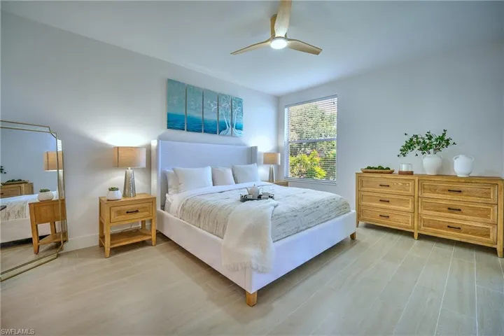 7846 Gardner Dr 102, Naples, Florida 34109
