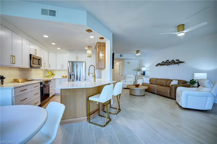 7846 Gardner Dr 102, Naples, Florida 34109