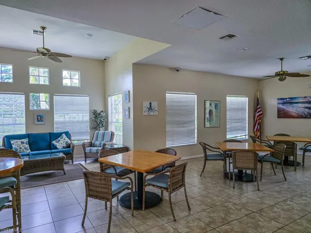 7846 Gardner Dr 102, Naples, Florida 34109