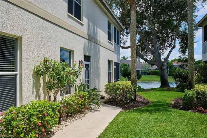 7846 Gardner Dr 102, Naples, Florida 34109