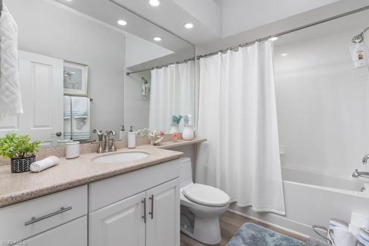 8529 Via Lungomare CIR # 201, ESTERO FL 33928