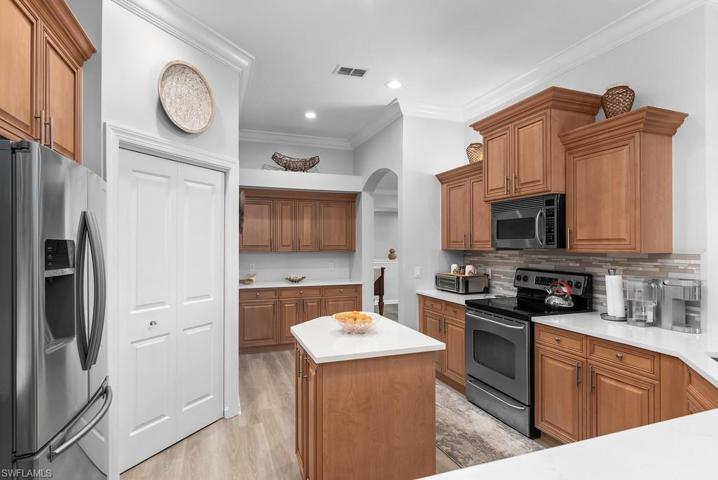8529 Via Lungomare CIR # 201, ESTERO FL 33928