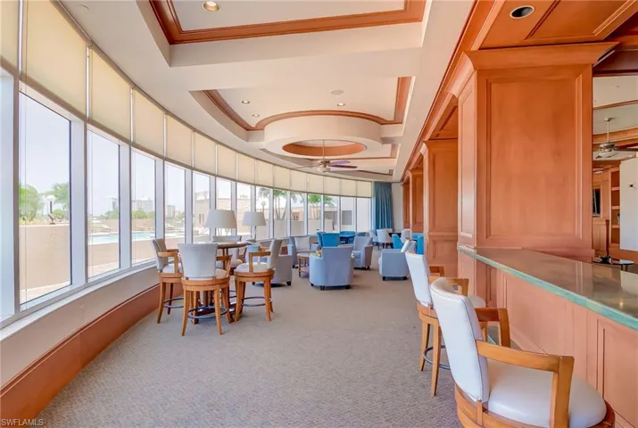 Lobby featuring crown molding and recessed lighting