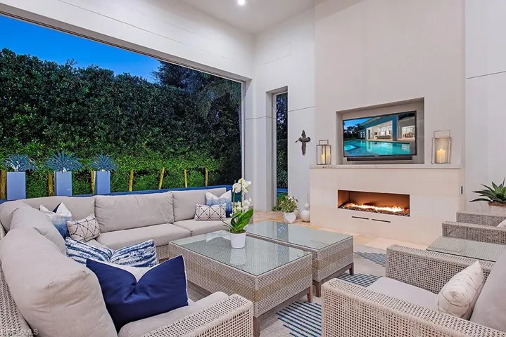 Roll down screens and shutters
