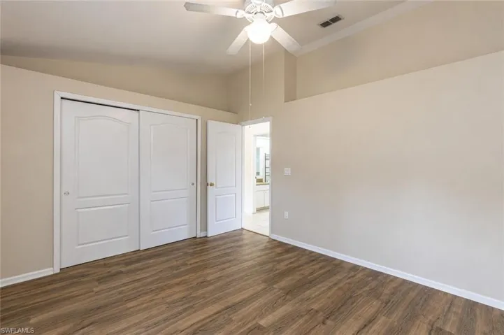 Guest bedroom 2 with new flooring