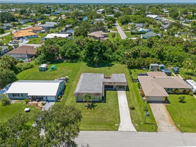 18579 Robinson Ave, Port Charlotte, Florida 33948