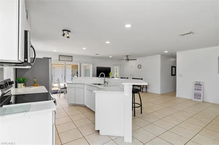 18579 Robinson Ave, Port Charlotte, Florida 33948