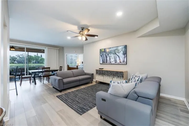 7701  Gardner  DR, Naples, FL 34109