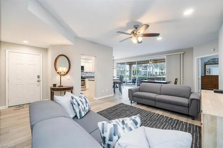 7701  Gardner  DR, Naples, FL 34109