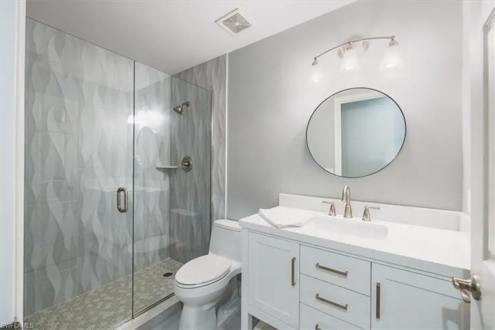 7701  Gardner  DR, Naples, FL 34109