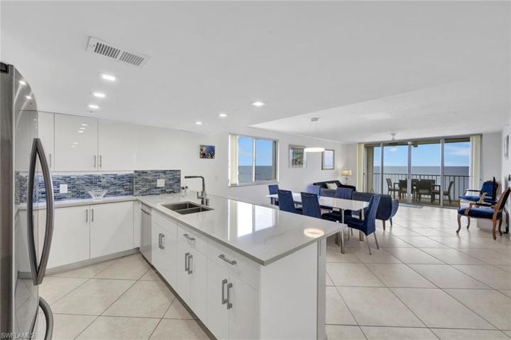 Spacious, updated beachfront condo