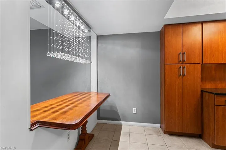 1201  Solana  RD, Naples, FL 34103