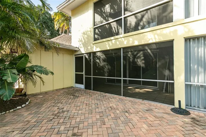 1201  Solana  RD, Naples, FL 34103