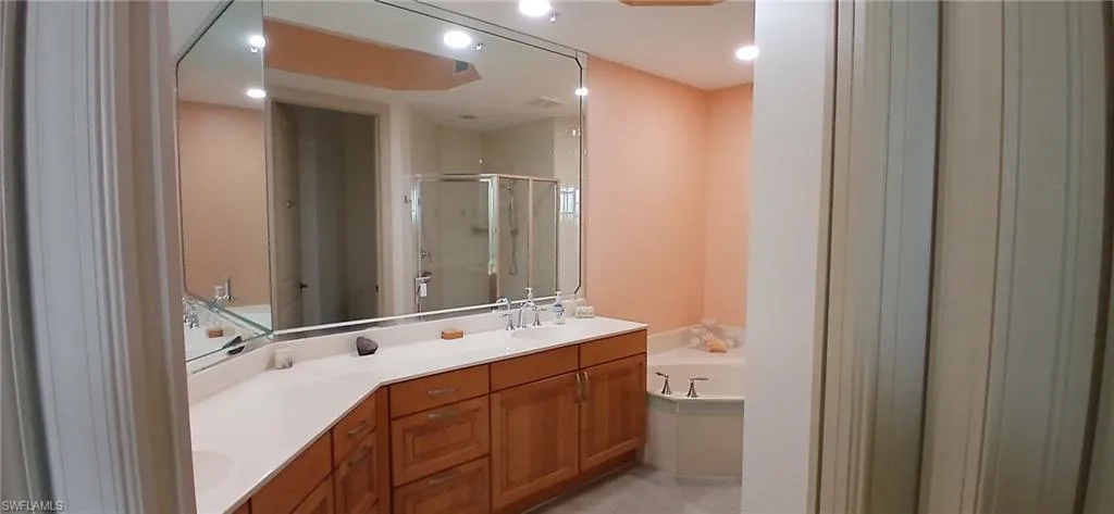 14350  Riva Del Lago  DR, Fort Myers, FL 33907