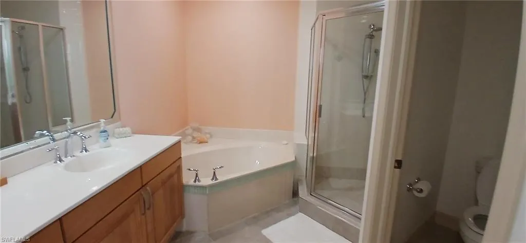 14350  Riva Del Lago  DR, Fort Myers, FL 33907