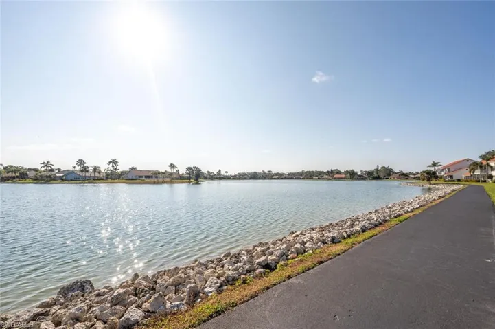 554 Windsor Sq # 101, Naples Fl 34104