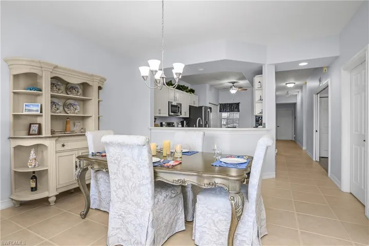 9185  Michael  CIR, Naples, FL 34113