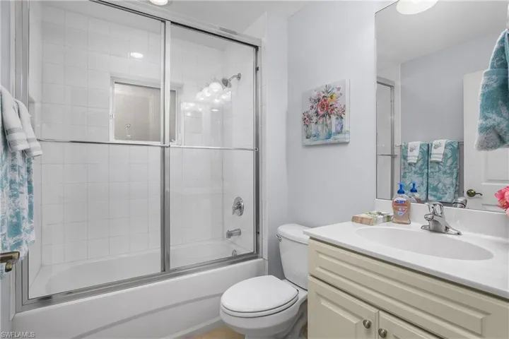 9185  Michael  CIR, Naples, FL 34113