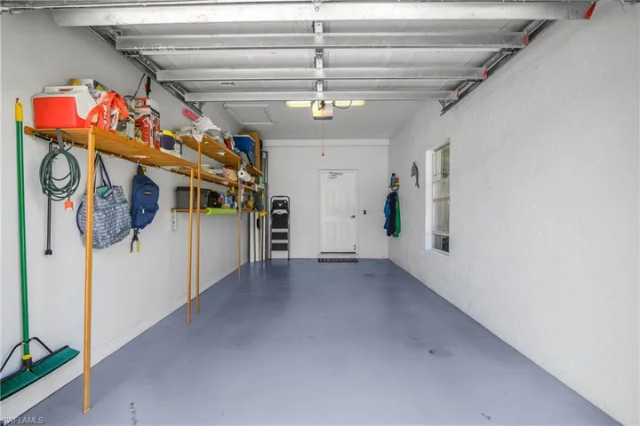 9185  Michael  CIR, Naples, FL 34113