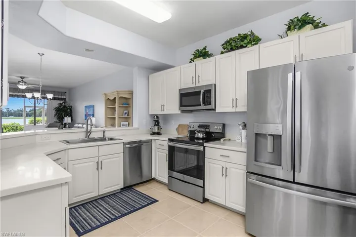 9185  Michael  CIR, Naples, FL 34113