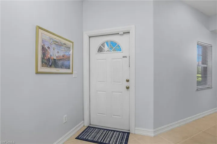 9185  Michael  CIR, Naples, FL 34113