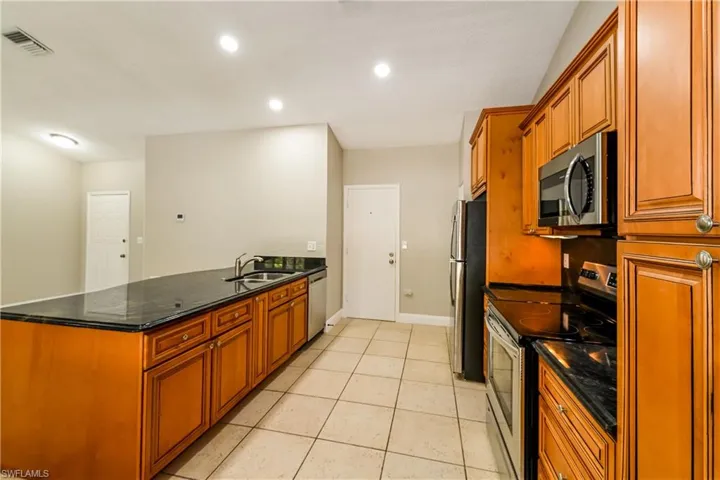 225 SW 37th  ST, Cape Coral, FL 33914