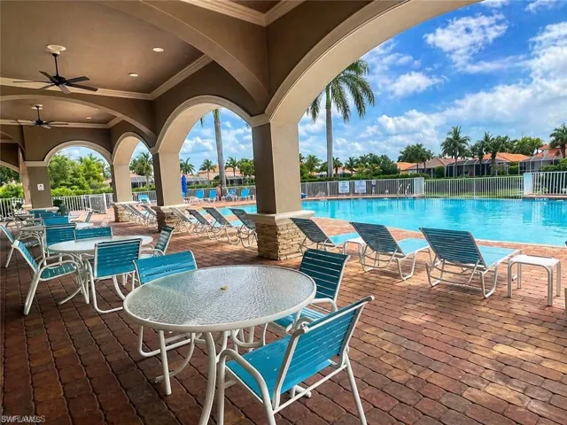 14265  Manchester  DR, Naples, FL 34114