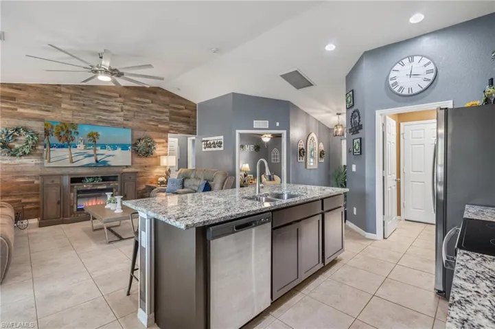 2627 Ne 4th Ave, Cape Coral Fl 33909