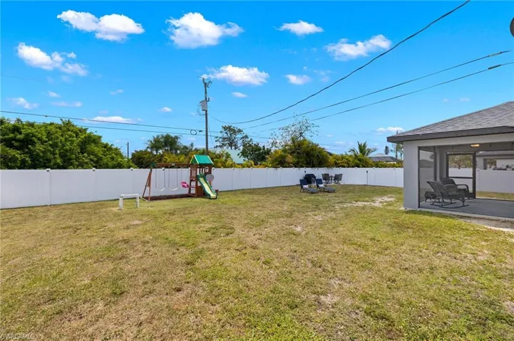 2627 Ne 4th Ave, Cape Coral Fl 33909