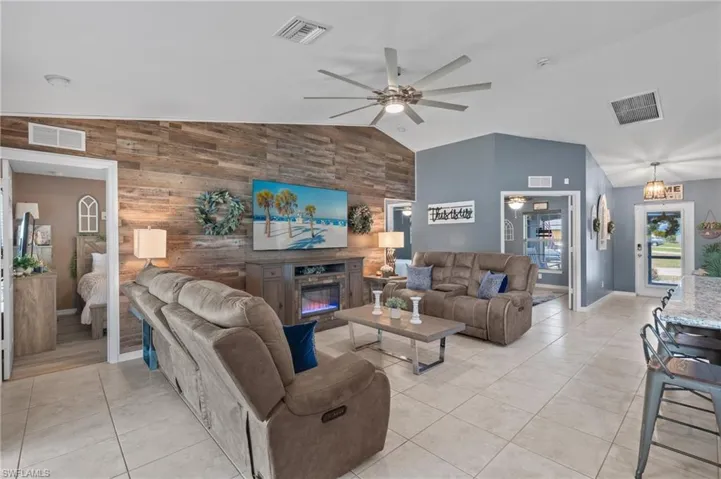 2627 Ne 4th Ave, Cape Coral Fl 33909