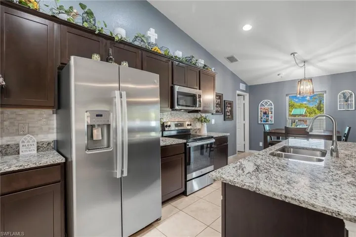 2627 Ne 4th Ave, Cape Coral Fl 33909