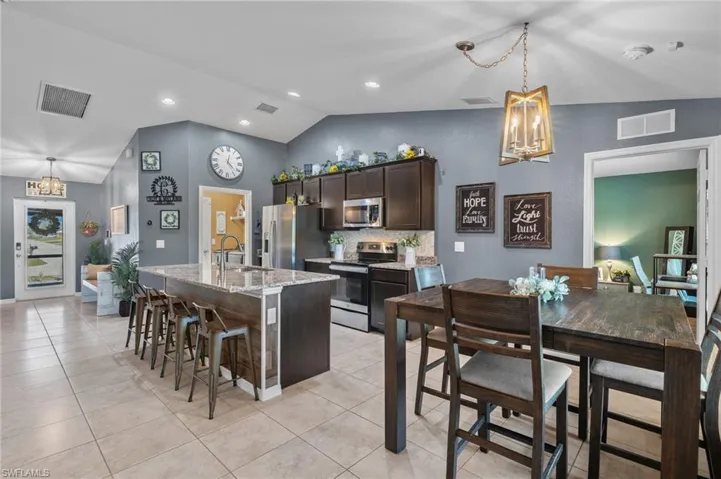 2627 Ne 4th Ave, Cape Coral Fl 33909