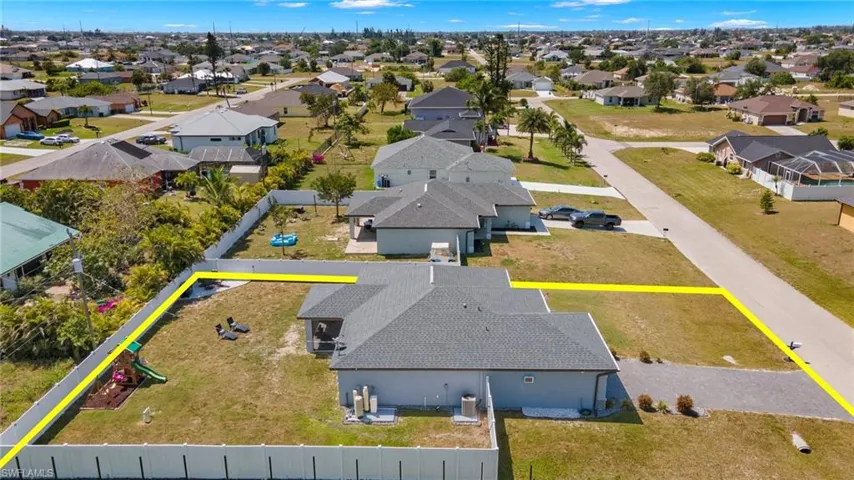 2627 Ne 4th Ave, Cape Coral Fl 33909
