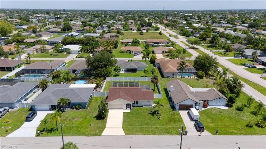 623 Se 31st Ln, Cape Coral, Florida 33904