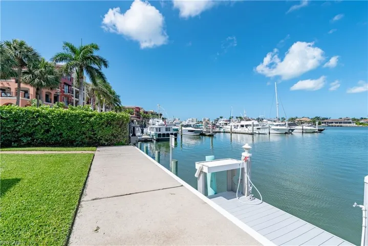 Docks located on Smokehouse Bay with direct access to the Gulf.