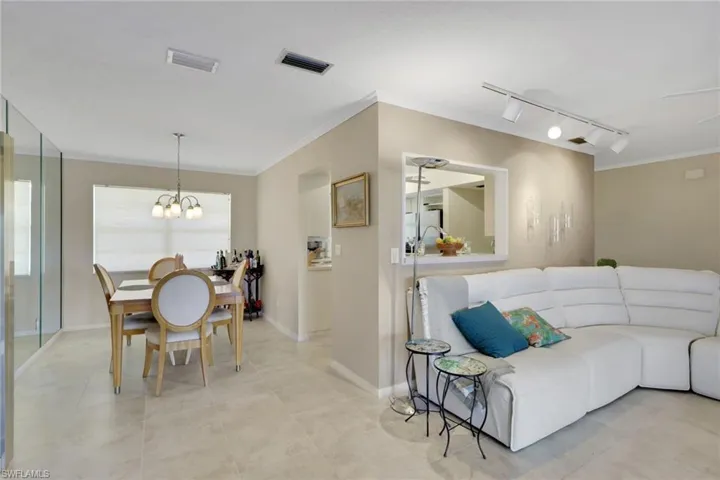 1705 Beach Pkwy 206, Cape Coral, Florida 33904