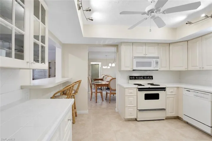 1705 Beach Pkwy 206, Cape Coral, Florida 33904