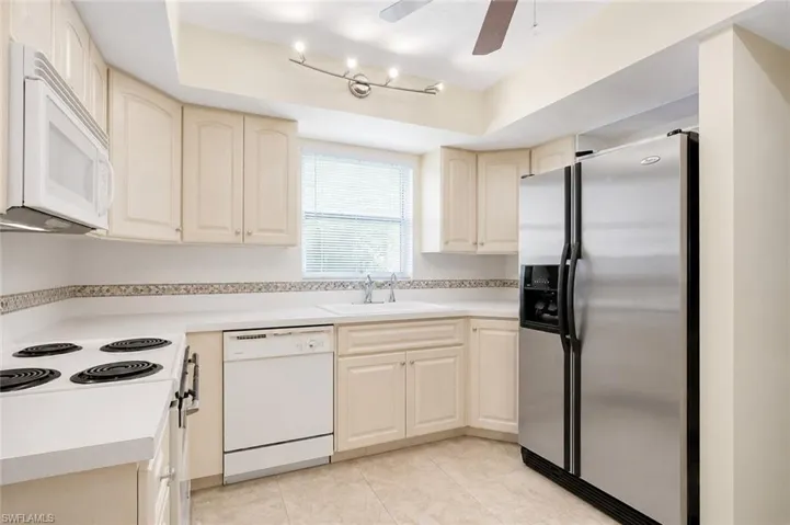1705 Beach Pkwy 206, Cape Coral, Florida 33904