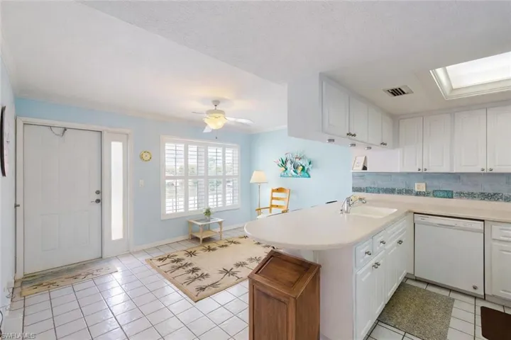4229 Se 19th Pl 2e, Cape Coral, Florida 33904