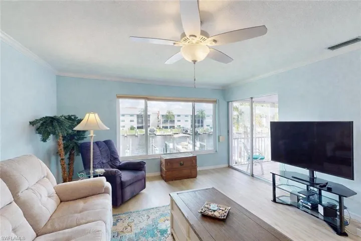 4229 Se 19th Pl 2e, Cape Coral, Florida 33904