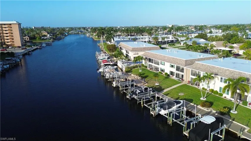 4229 Se 19th Pl 2e, Cape Coral, Florida 33904
