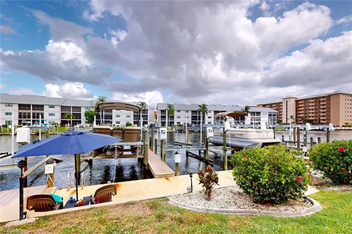 4229 Se 19th Pl 2e, Cape Coral, Florida 33904