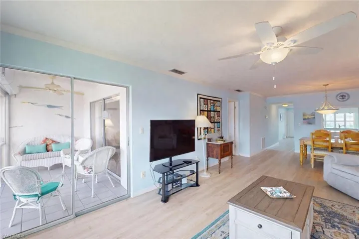 4229 Se 19th Pl 2e, Cape Coral, Florida 33904