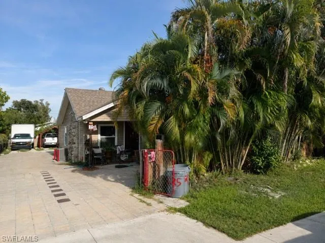 5625 7th Ave, Fort Myers, Florida 33907