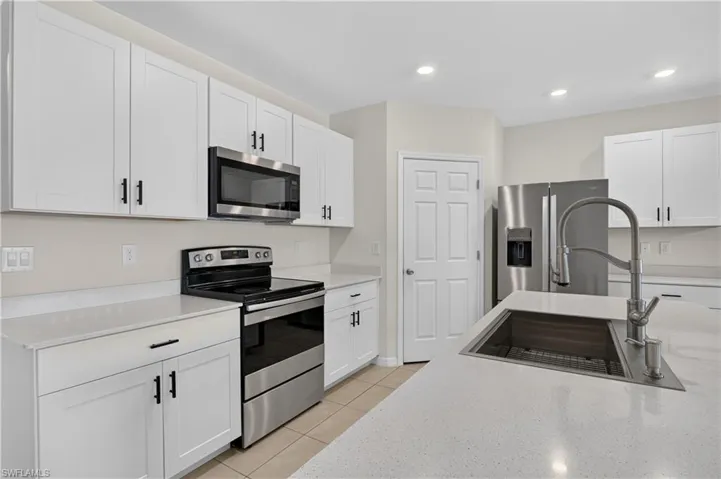 19139 Evergreen Rd, Fort Myers, Florida 33967